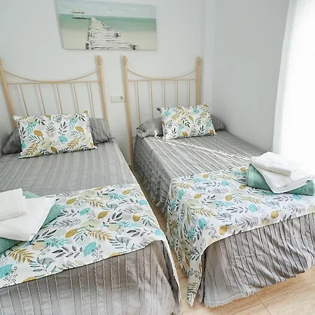 Holiday home Pura - Private Jacuzzi & Heated Pool *
