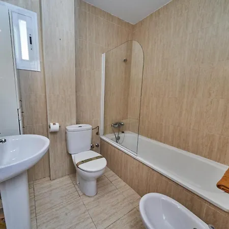 Holiday home Pura - Private Jacuzzi & Heated Pool